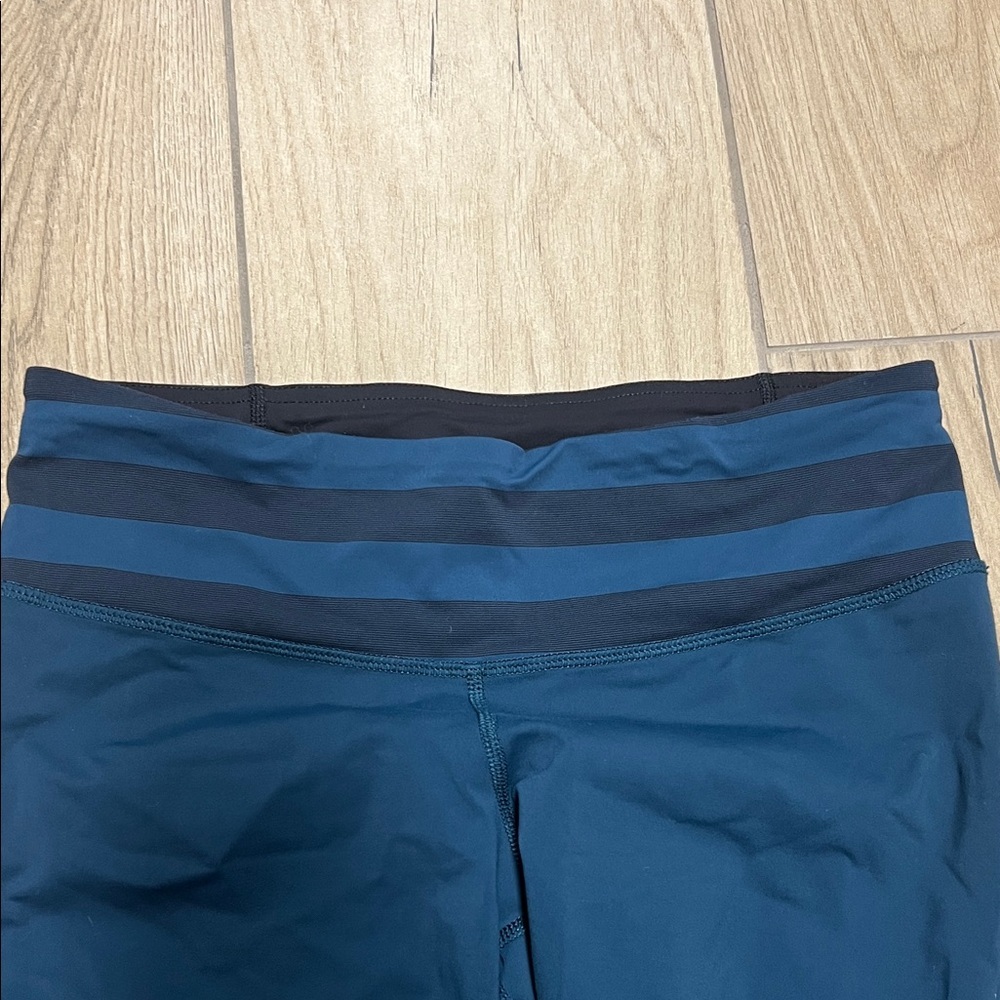 lululemon athletica run for your life Blue and Black Leggings - Picture 3 of 7